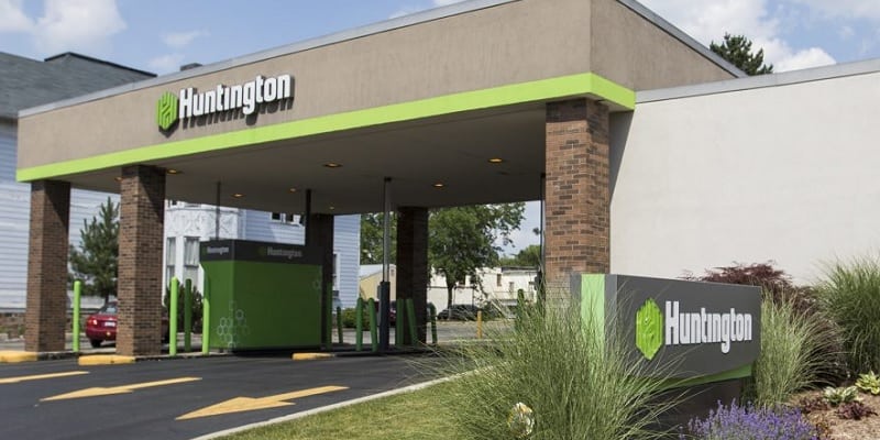 Huntington Bank Accelerated Business Checking account bonus promotion offer review