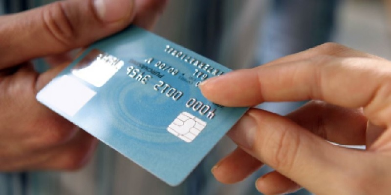 Will Being an Authorized User on a Credit Card Improve Your Credit Score?