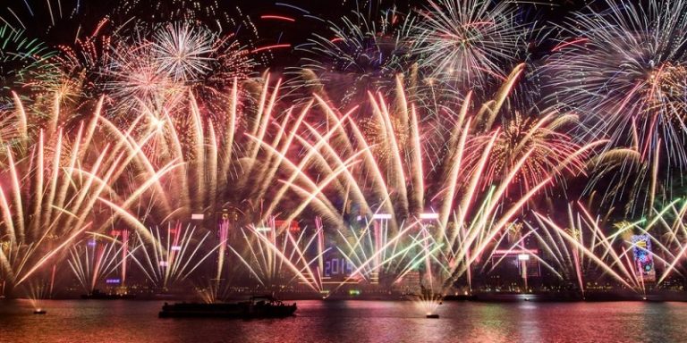 Are Banks Open on New Year’s Eve and New Year’s Day 2022?