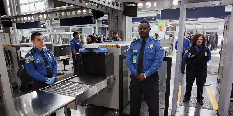 Air Travel: Tips & Tricks For Getting Through Airport Security Fast