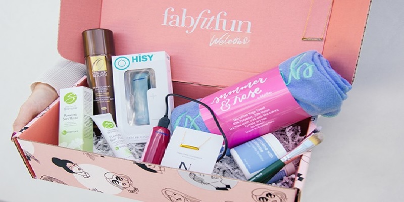 FabFitFun.com Bonuses: $10 Welcome Bonus & Give $10, Get $15 Referrals